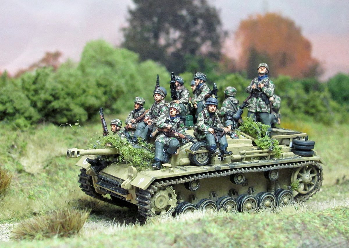 Fallschirmjaeger Tank Riders
