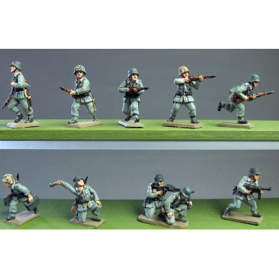Infantry section advancing and skirmishing