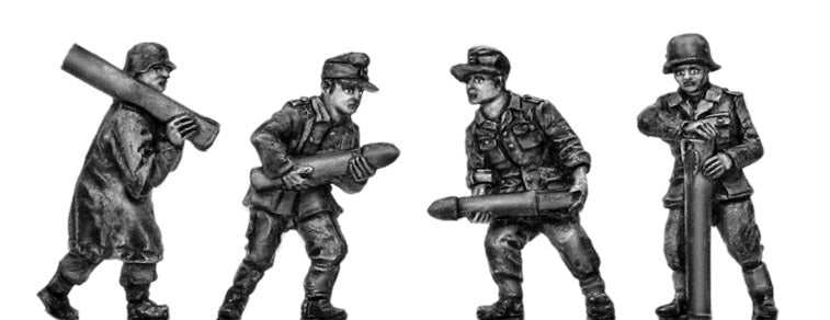German 15cm Nebelwerfer crew