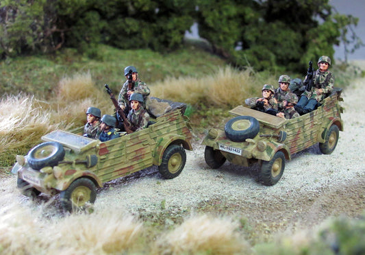 Fallschirmjager kubelwagen crew