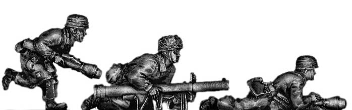 Fallschirmjager panzerfausts and panzershreck