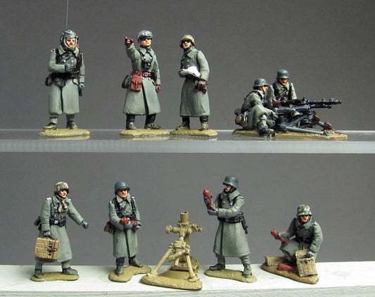 Greatcoat officers HMG and 8cm mortar