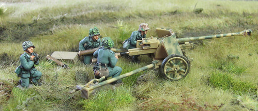 German PaK40 crew