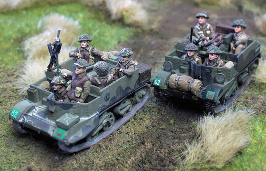 Universal carrier crew